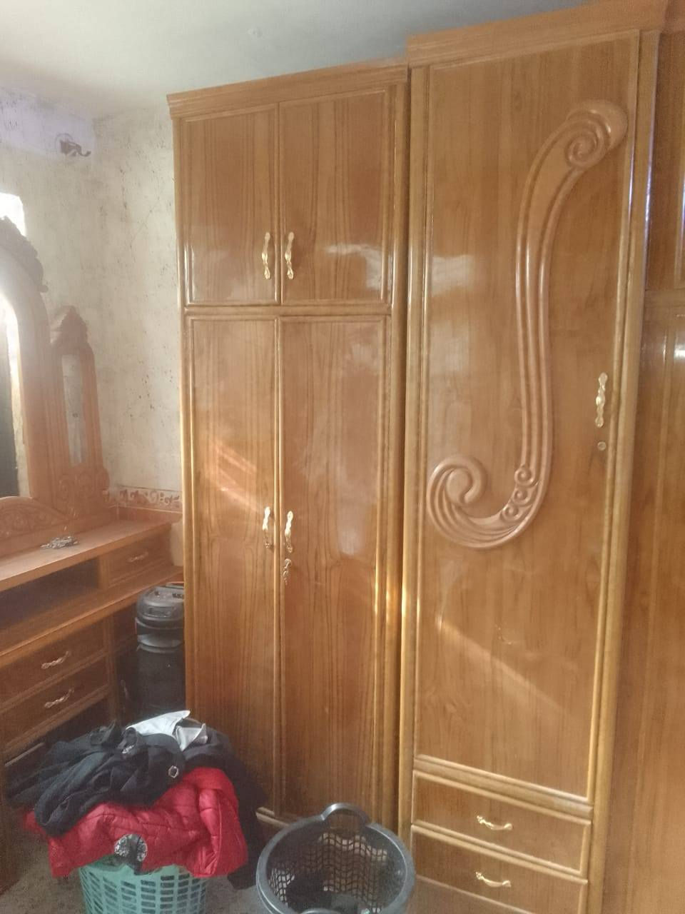 السلام عليكم متاح غرفت اخشاب تفصال عراقي نضيفه بيه ضرر قليل مستخدمه سنه 8قطع غرفه ضخمه و حلوه إستفسار خاص او واتساب ***********
العنوان بغداد حي اور فلكت صباح الخياط
