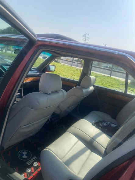 سياره بي ام 730 موديل 1992 رقم بغداد   جلد  كله شغاله محرك كير خير من الله صدر أمامي خلفي جديد َ مصبوغة عام تبديل بنيد فقط العنوان بغداد الكاظميه رقم الهاتف ***********
