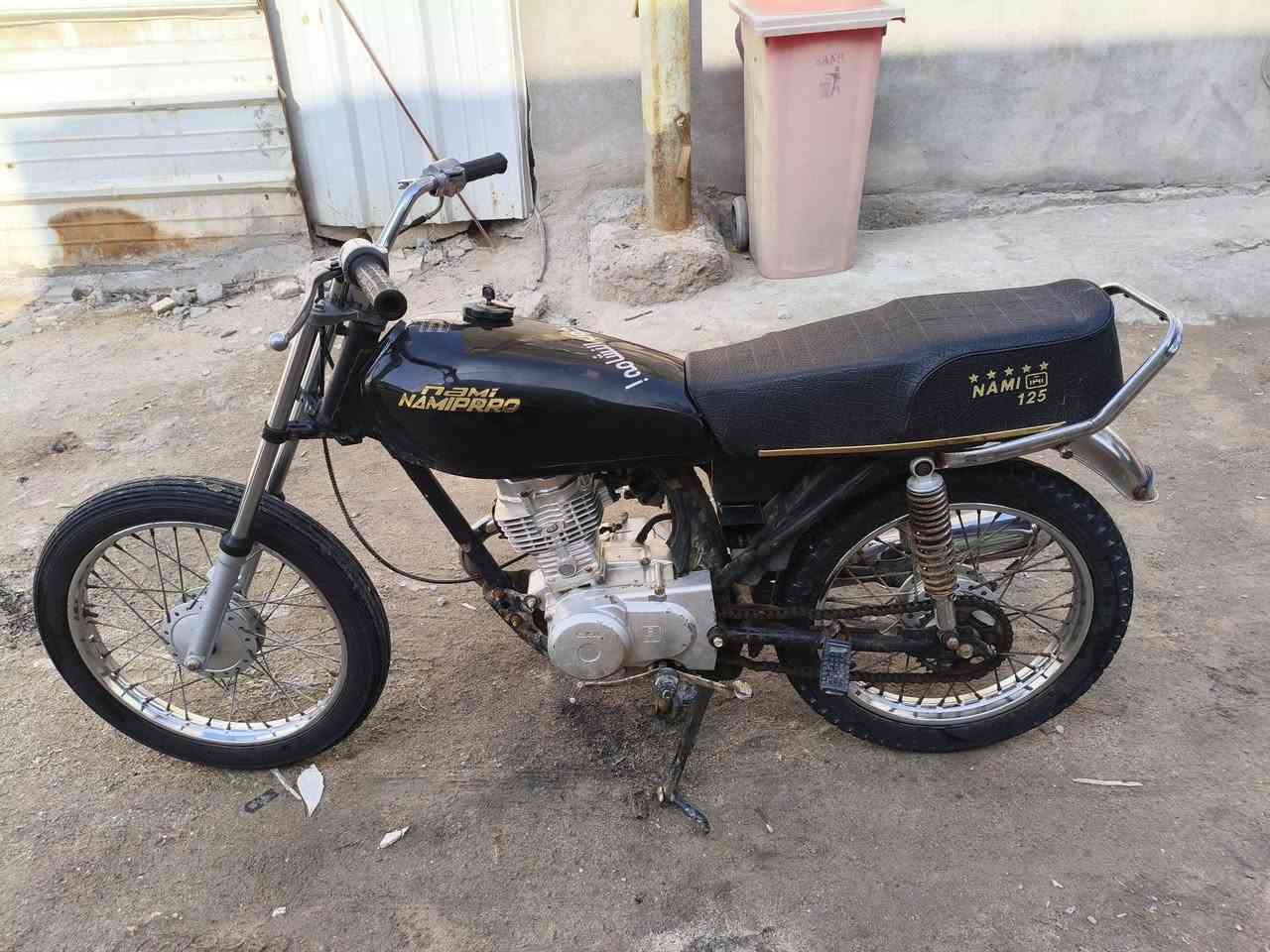 دراجه نامه للبيع تعمير 21 نعومه وفصله ومعدل دراجه مفوله سعر 550وبيه مجال مكان بصره  ابو الخصيب كوت ثويني راسلني خاص او هنا ***********
