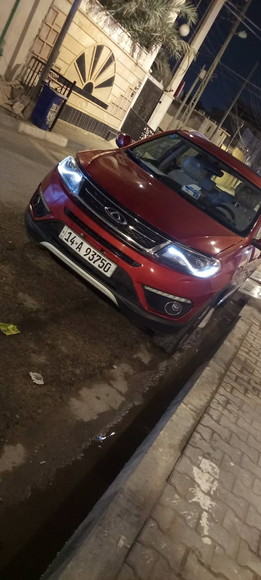 السلام عليكم سياره شيري للبيع سيارة نضيفه مديل 2018 كفاله عامه خليجي سياره جديده مال بيت رقم بصره نكليزي رايده 120 وبيه مجال 
***********
