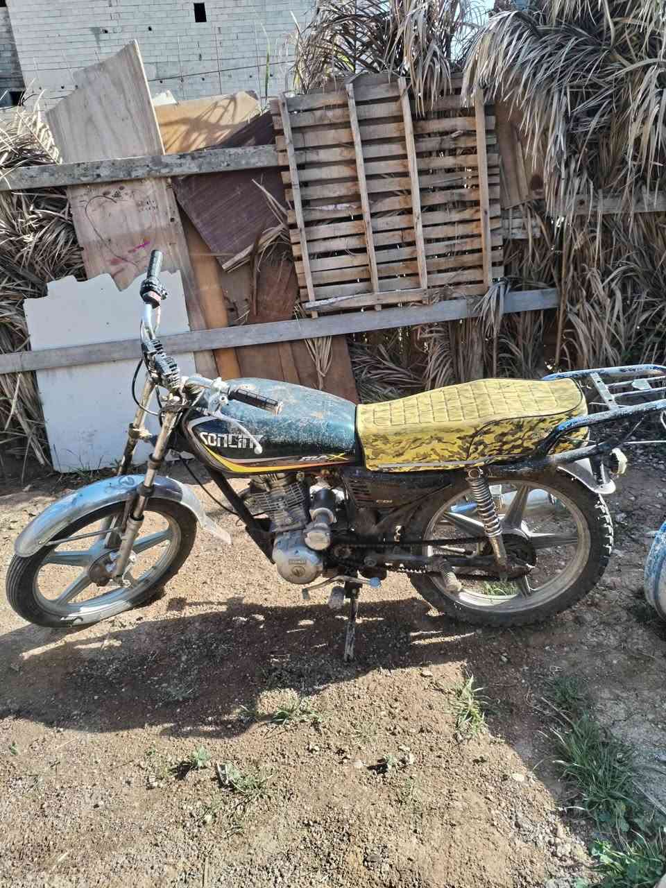 اسلام عليكم دراجه سيفان للبيع دراجه خير من مكينه مكفوله موديل 2020عنوان تقاطع القدس السعر ٢٠٠ قفل قفل الاتصال على الرقم ***********
