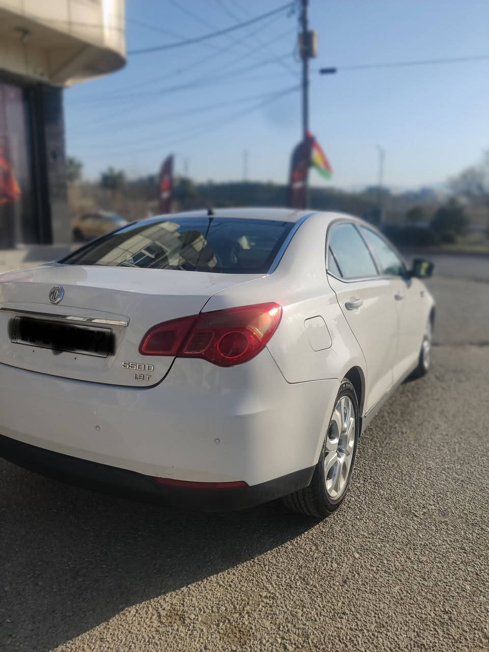 MG 550 model 2014
فول مواسەفات چوار تایەی تازەی لەسەرە یەک پارچەی بۆیاغە دەرگای دواوە لای سەکنی سەنەوی بەسەرچووە گێڕ و مەکینە و تەبرید و بەناوکردن و غرامە هەمووی بە شەرت
***********
