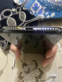 ايفون اكس • ٢٥٦ • تبديل