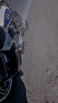 جوندة 2017 كلك للبيع دراجة حلوة مرتبة مكينه خرسة كلش ناعمة كهربائيات كاملة سلف هندر كلة شغال اشاير شغالة لايت امامي وبگلايت شغال نقص باتري فقط باتريها تعبان شوية دراجة رايدها 350 وبيها مجال بسيط جماعة 250  لا تعبون نفسكم مابيع مكان دراجة ديالى هبهب شراي تعال خاص


**إذا كنت صاحب هذا الإعلان وتريد حذفه لأي سبب، رجاءا أرسل رسالة إلى الدعم الفني**