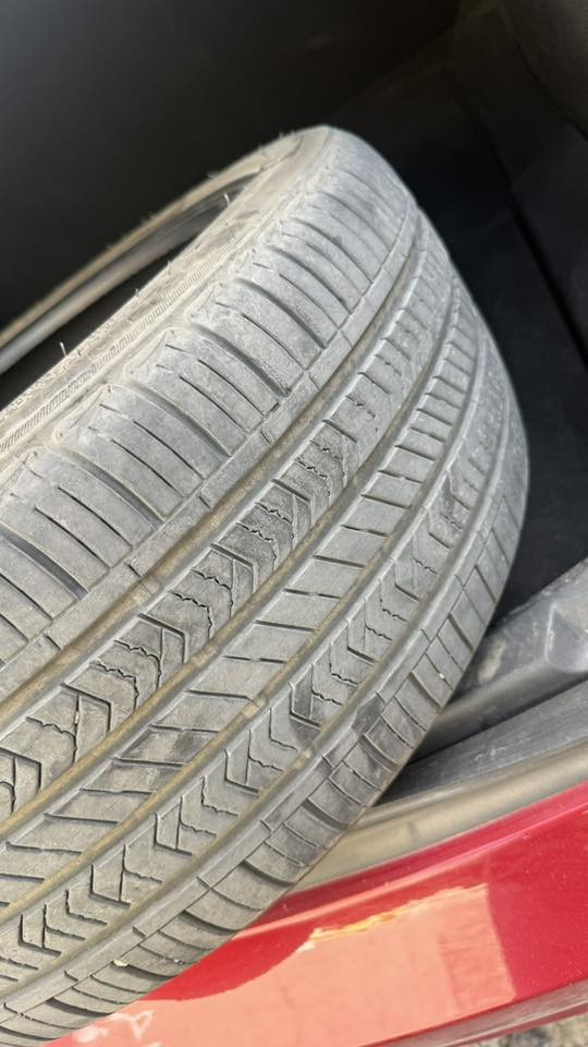 متوفر تك تاير صيني انتاج ٢٥ يعتبر شخط مابي
١٩/٤٠/٢٣٥  يشتغل كامري وكوري وتسلا ٣ همين 

مكان بغداد وتوصيل متوفر

***********
