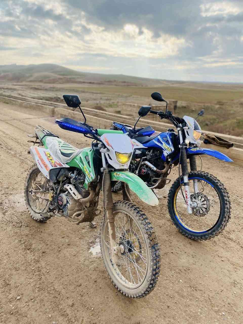 السلام عليكم كاويارات لل بيع الخضر موديل 2026 ول الزرك موديل 2025 ثنينهن صارلهن شهرين من مطبكات السعار خاص  تريد تصال  ***********مكاني جنوب الموصل الحود  مو شراي لا تبزعني 🤍
