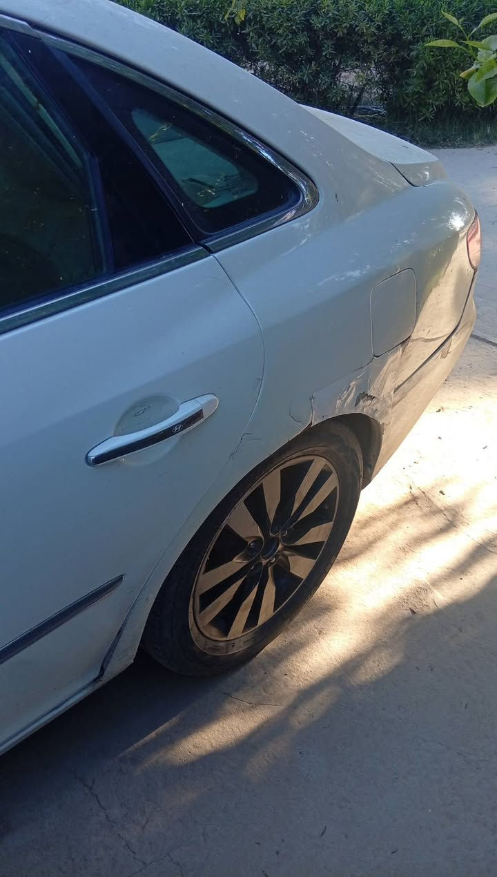 ازيرا للبيع 
2008 محرك 3.3  مصبوغه حزام 
باسمي رقم بغداد سنوية منتهية 
تحويل مباشر ب اسم المشتري 
السعر 82 وبيه مجال 
مكاني بابل المدحتية 
للتواصل 
***********
