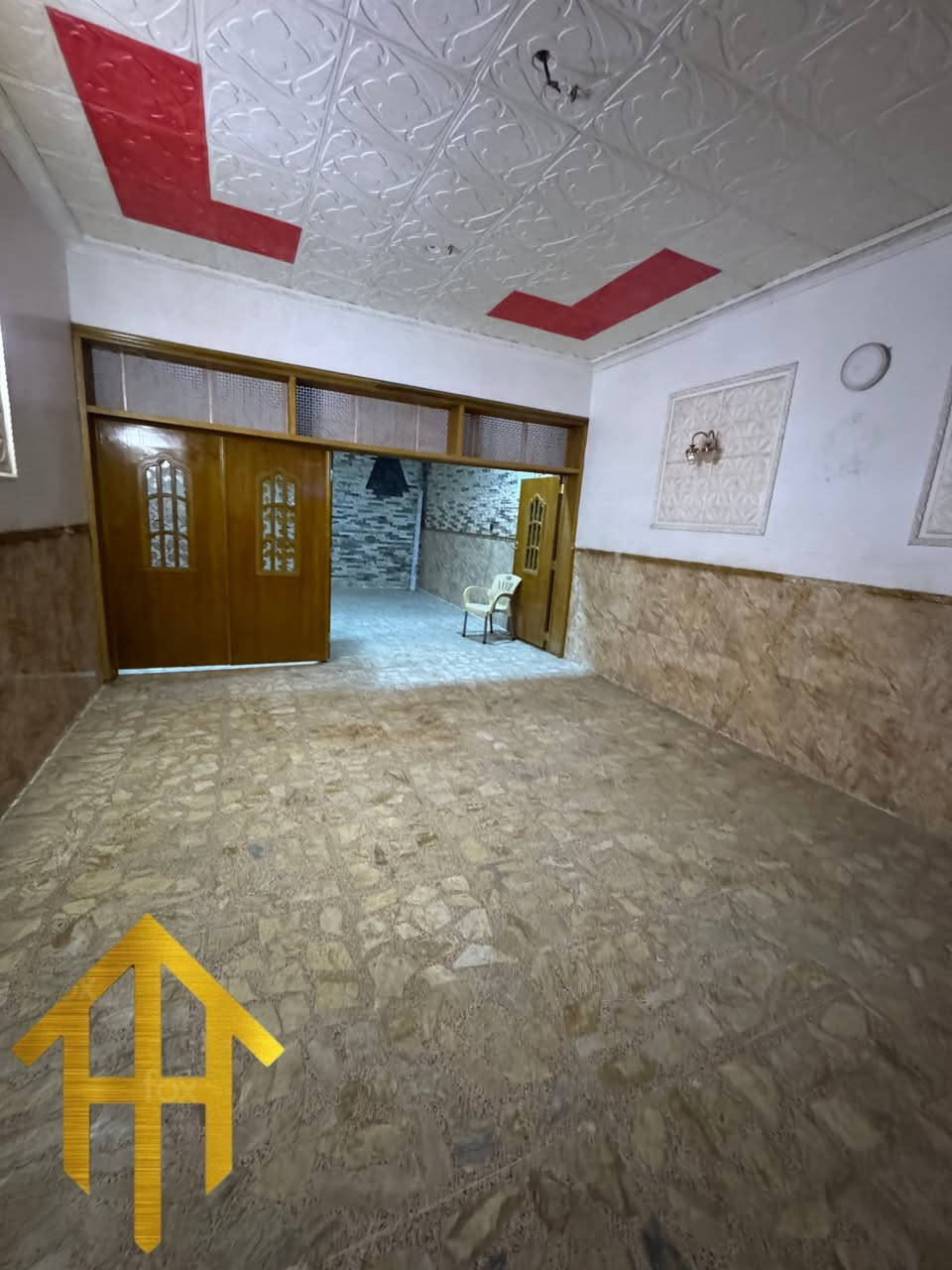 🏦 ®️مكتب الرواسي للعقار ®️ 🏦

‼️اعلان جديد‼️

🔴تسلسل العرض:-{ 122}

®️دار للبيع  🅿️🏚️ 

     المساحه الكلية:-208م

      واجهة:-10.4م.        ✖️.    نزال:-20م

®️تفاصيل البيت:-{بناء سنة 2015}

الطابق الاول:- { استقبال ➕مطبخ ➕خدمات ➕حولي  ➕(2) غرف نوم }

الطابق الثاني:- { ( 4) غرف نوم➕ خدمات  }

📍موقع البيت:- شارع الصحة {شارع 15 متر}

            .………..{بأدارة السيد ابو عبد }………….

للاستفسار📞📞📱📱

عبد الرحمن.    ***********

   منتظر.             ***********
