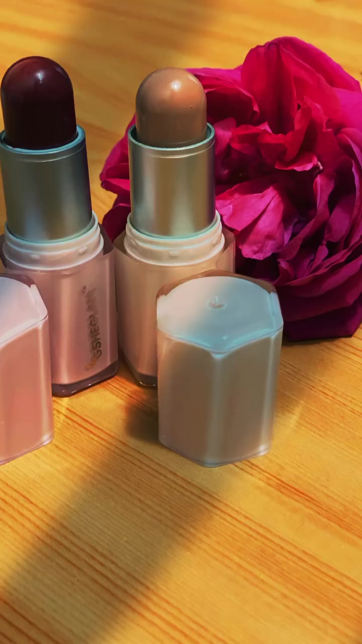 ملاحظه فقط خدمة توصيل 🌟 *مكياج شيكلام*
أحلى الأسعار وأجمل الموديلات!
من أحمر شفاه إلى ظلال العيون، لدينا كل شيء لإطلالة مميزة!
🛍️ *أسعار منافسة* | 📞 ***********
سارعي بزيارتنا واحصلي على خصم 10% على أول طلب!

أو

💄 *تألقي مع شيكلام*
مكياج عالي الجودة بأفضل الأسعار!
من لوحة ظلال العيون إلى أحمر الشفاه، لدينا كل ما تحتاجينه!
📞 *********** | 🛍️ بابل - سوق ابي غرق
