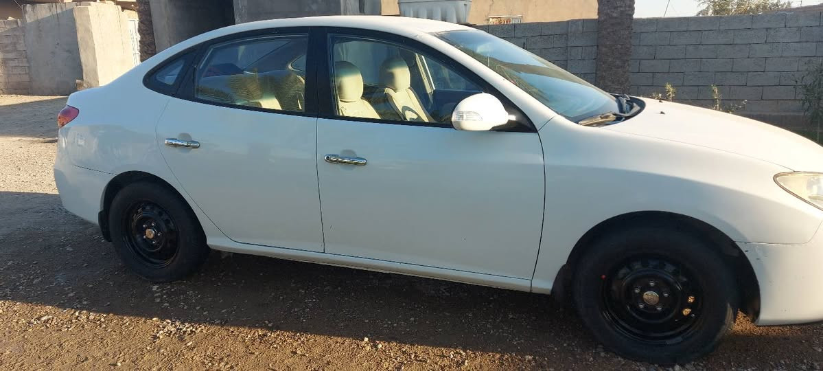 الانترا مقدس موديل ١١ خليجي 1600 كير محرك مكفولات 
الجاملق الامامي الايمن مصبوغ بدون دواخل والباب الخلفي ع كد شبر مصلح ع البارد من جهة السايق
السيارة نظيفة صدر أمامي خلفي جديد باتري جديد سنوية جديدة ل ٢٠٣١ 
بأسم أبوي السعر 125 وبيه مجال المكان بغداد تقاطع النهروان 
***********
