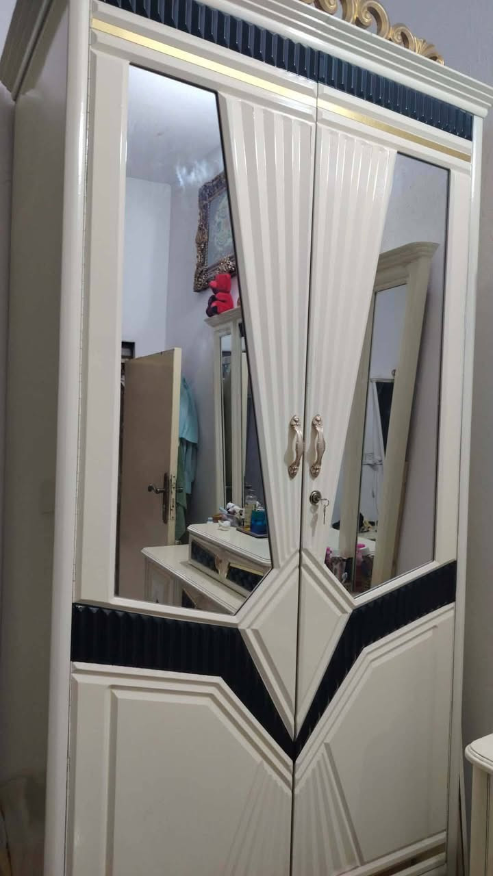 غرفة نجارة عراقيه 
كٌلش جديده 
مابيها أي ضرر 
سعر مليونين ونص وبيها مجال


**إذا كنت صاحب هذا الإعلان وتريد حذفه لأي سبب، رجاءا أرسل رسالة إلى الدعم الفني**