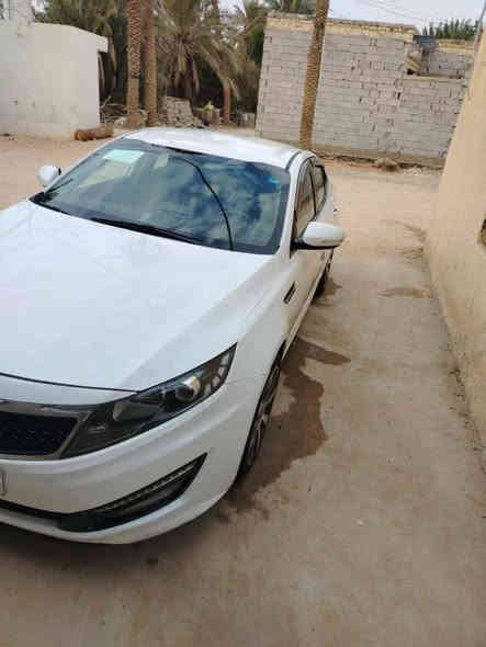 سلام عليكم اوبتيما مديل ١١خليجي محرك 2400رقم كربلا بسمي السياره مكفوله بصمه تشغيل دبل كزوز حساس خلفي شفتات سرعه ثلاثه وضعيات قياده السياره جاهز السعر ١٣٧ وبيه مجال ***********
