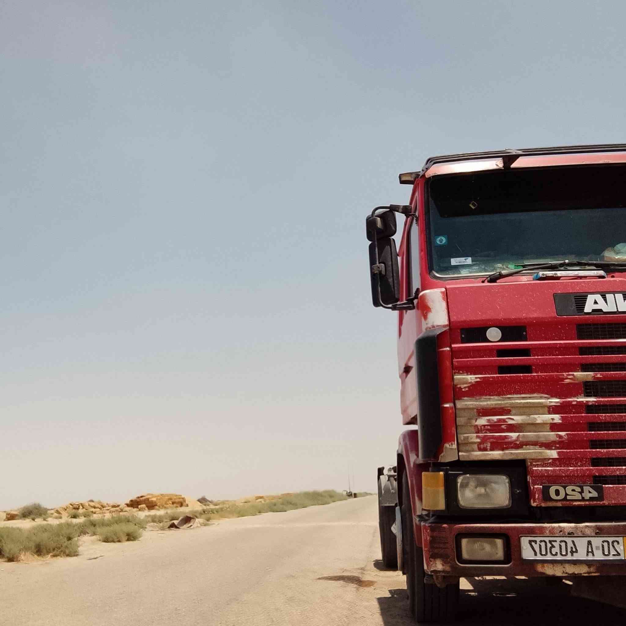 سكانيه البيع المحرك 143
سنويه مجدد 29 شرط تحويل 

جاهزه الشقل محرك كير اكسن  شاصي مكفولات كفاله عامه 

تبريد ثلج
***********

