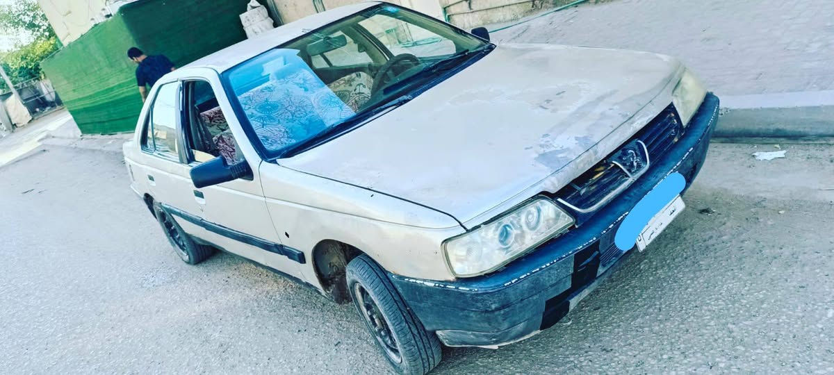 السلام عليكم
سيارة بيجو روى للبيع موديل ٢٠٠٨ كير ومحرك مكفول حدادية وبريك وكهربائيات خير من الله محرك محور اوبل كير عادي  السيارة نمرته نجف وموجودة بالنجف السنوية لغاية ٢٠٢٧ 
السعر ١٥ ورقة وبيها مجال 
موبايل*********** واتساب موجود بيه
