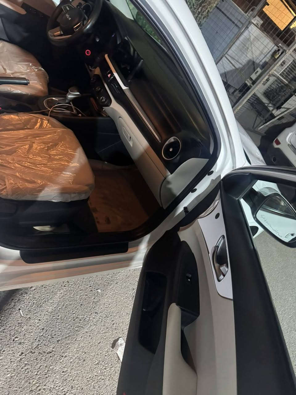 للبيع كيا سيراتو ٢٠٢٢ بيضه رقم بغداد خليجيه بأسمي تحويل مباشر
مواصفات المعروفه ضمان الدوليه مكينه 1600 دوش بدون قطره دوانز مكفوله السياره نص فول شاشه كامره ويل كب تبريد قطعتين دواخل لونين حساسات خلفية االسعر ١٧١ بيهه مجال بسيط
***********
