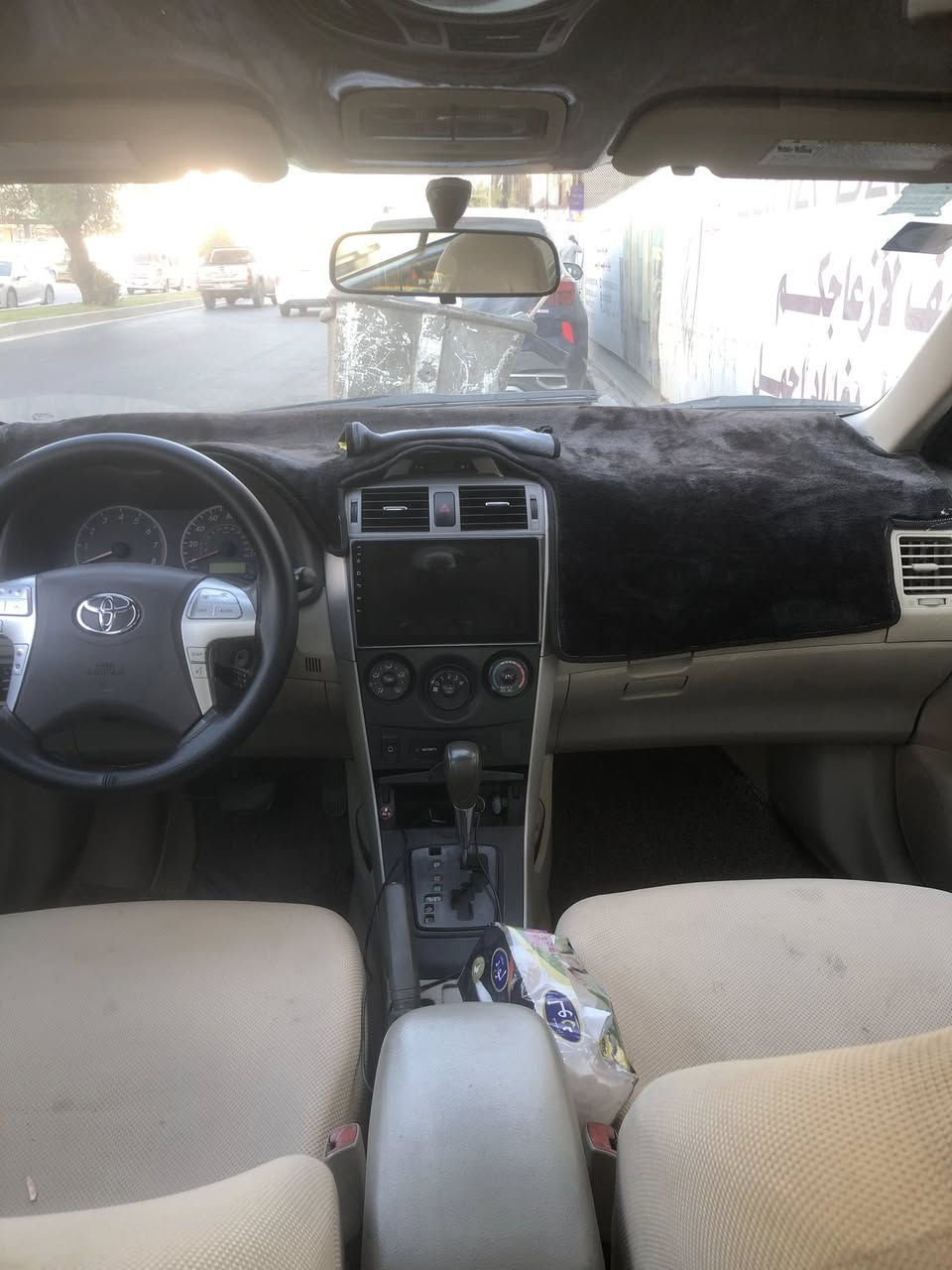 السلام عليكم 
كورلا امريكي 2009 بيه تعمير بالقماره اثر سقوط شجره عليه مكينه جديده قبل شهر شاده مال 2019 صبغه جديده سياره خير من الله يرادله حداديه السعر 85 وبيه مجال *********** مكان السياره بغداد
