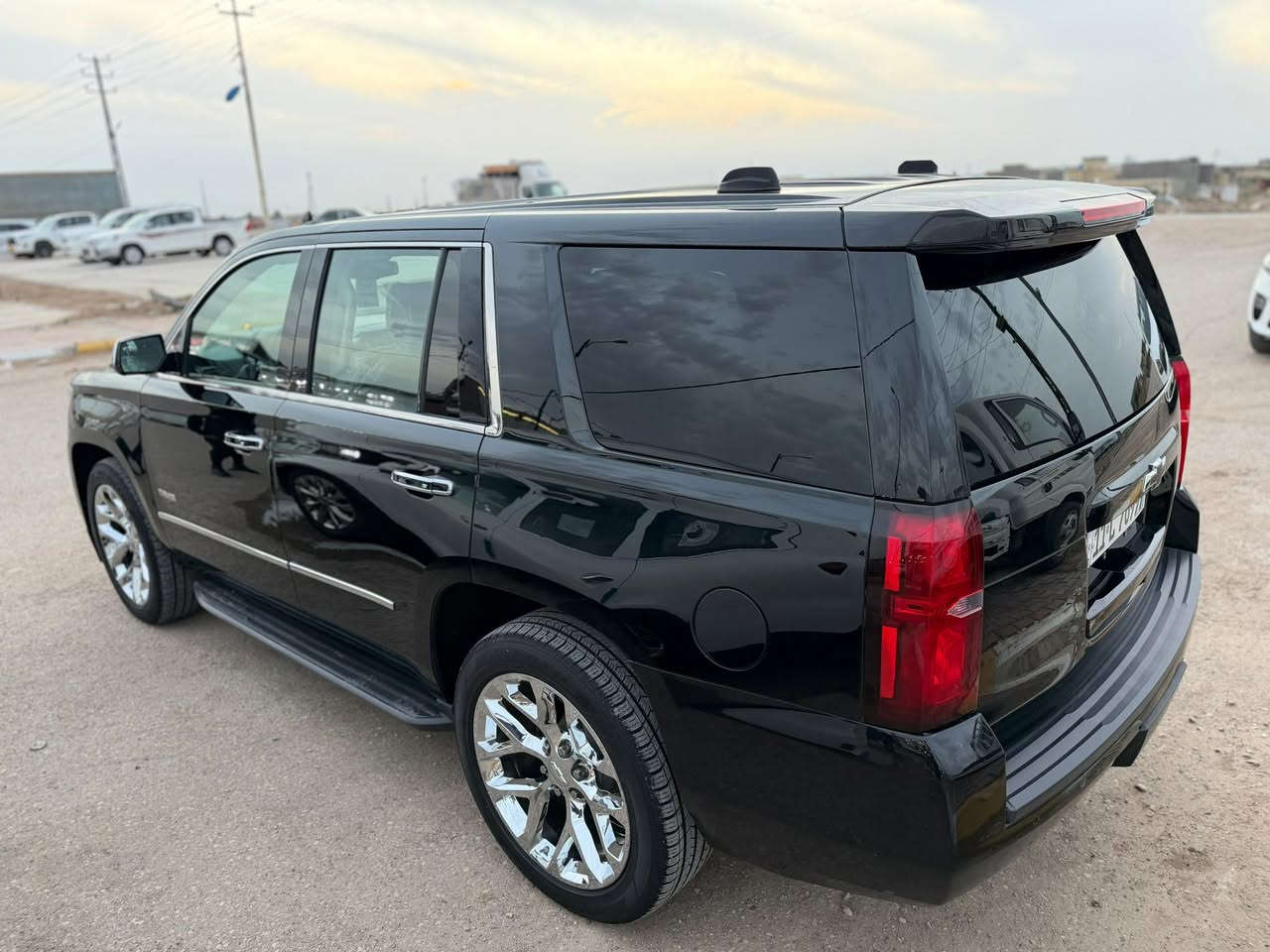 تحيه طيبه لاستفسار ***********
تاهو موديل 2020. ماشيه 38 فقط 

سياره ويل 22  السعر 335 

كير مكينه جدد. سياره جاهزه 

كشنات منفصل   

رقم بغداد مميز 🛑 

كشن رجاج. 

قاصه 

ثلاجه  

فدرالي  

سياره حادثها جاملغ وبنيد تبديل. اصلي وجاملغ فقط صبغ 

العنوان واسط مركز المدينه
