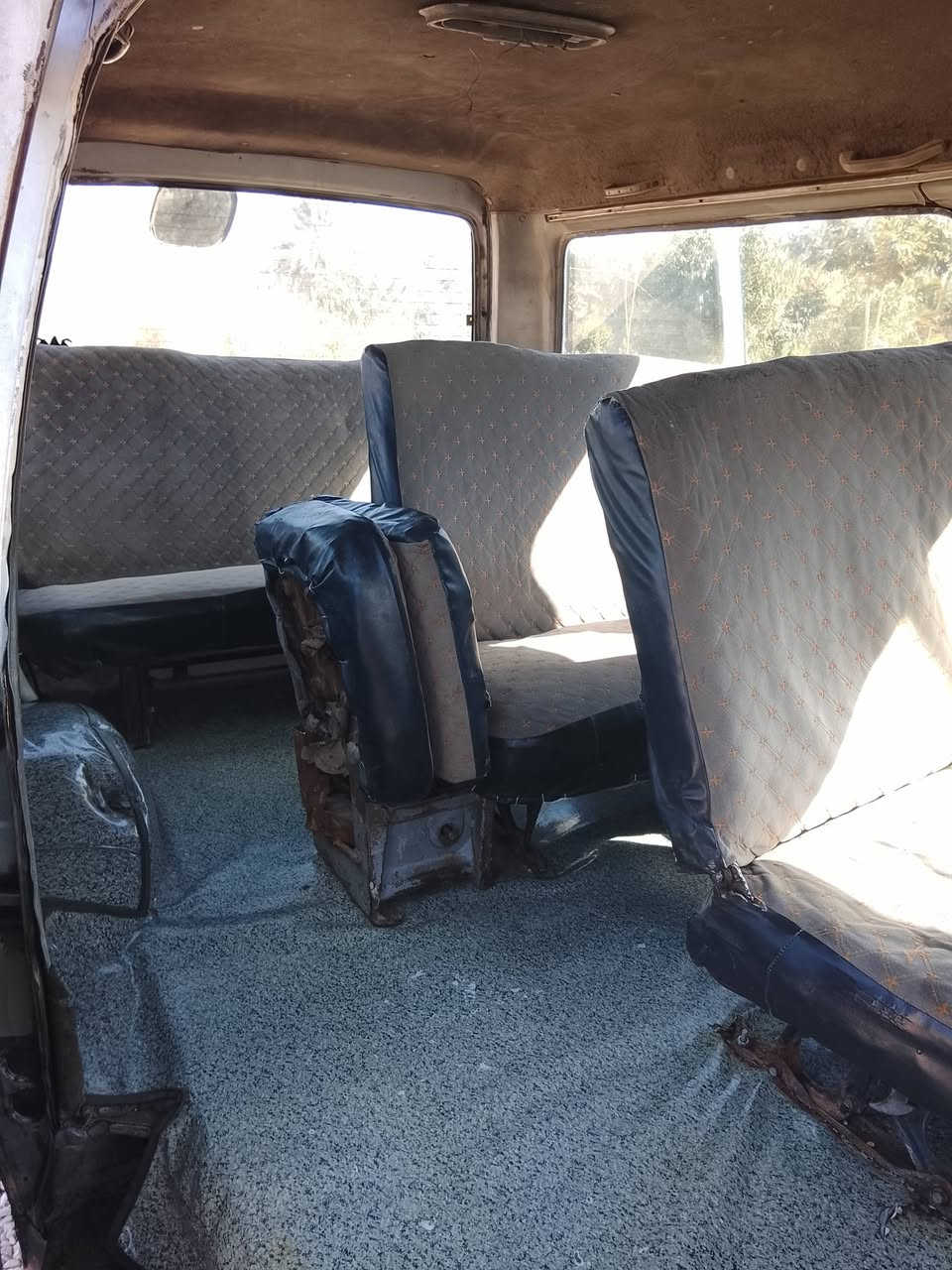 السلام عليكم كيا بستة للبيع السعر 30وبيهة مجال العنوان ديالى المقدادية ***********
