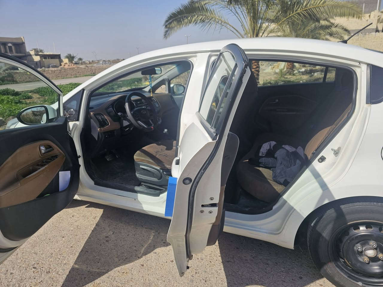 ريو خليجي 13
رقم اربيل هزه جديده 

سنويه لل29

بيها ٣ قطع صبغ أثر شخوط بدون دواخل 

السياره جاهزه كل نقص مابيها 

سعرها 87$ 
مكان السياره بغداد حي الجهاد 

***********
