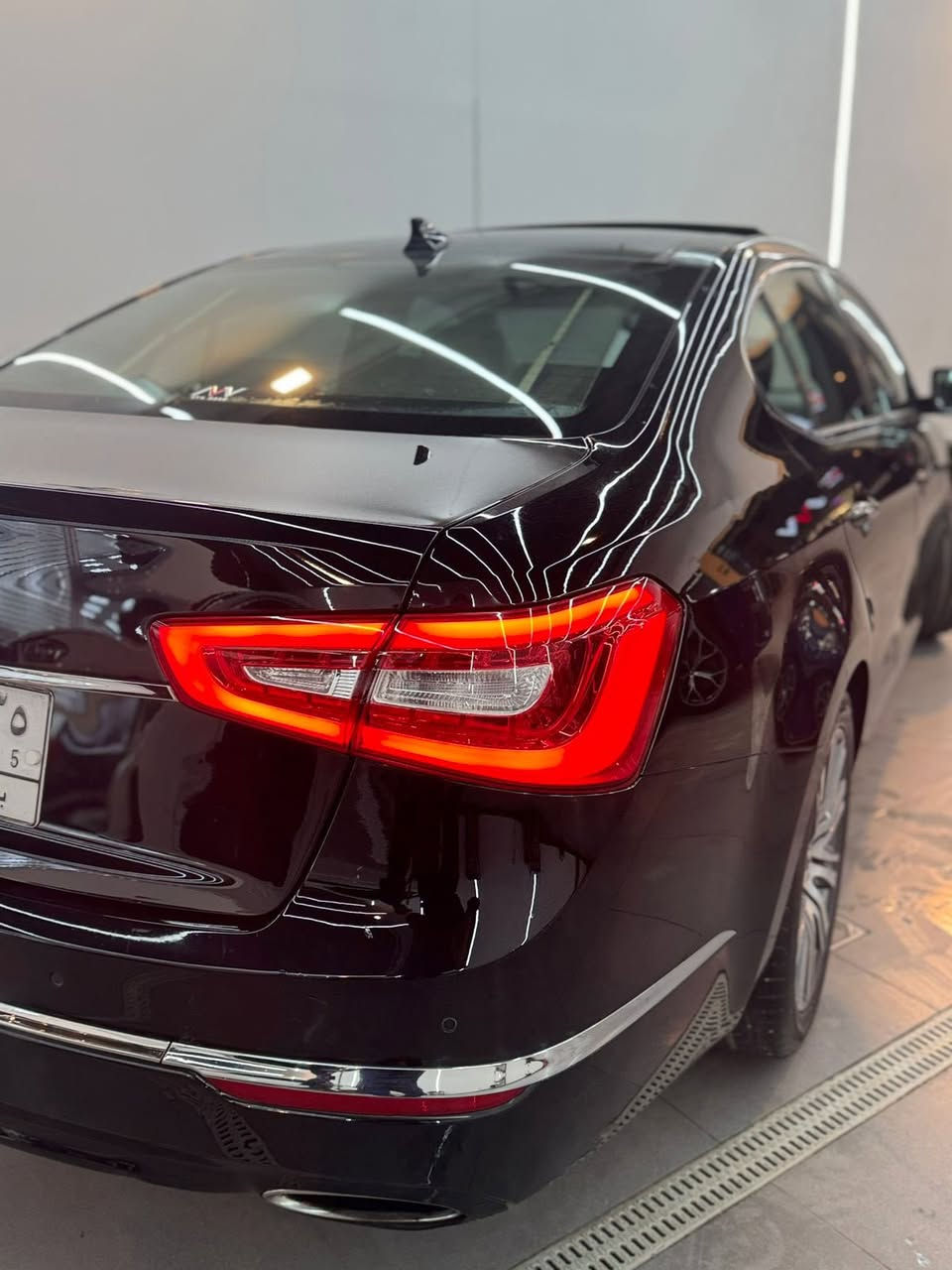 السلام عليكم ورحمه الله وبركاتو
كادنزا وارد امريكي سيارة كلين بس بلعراق 
صار بيه حادث جاملغ بدون ايرباك
مكينه 3300 فول مواصفات 
وسونر بلمنشور 
كيا كادنزا ٢٠١٤ فول مواصفات للاخير ماكو مواصفة ما بيه 

بانوراما جلد كشن هيتر و تبريد برده تصعد و تنزل ويا البك حساسات رادار كل شي فول للاخير

ربع جاملغ امامي صبغ ماشية ١١٠ الف مايل جديده جدا السيارة و ادامه بشكل مستمر بدون اي نقص جاهزه من كل شي
السعر 128 وبيه مجال بصيط 
السيارة جاهزة من كل نواحي
متواجد بغداد العامرية


**إذا كنت صاحب هذا الإعلان وتريد حذفه لأي سبب، رجاءا أرسل رسالة إلى الدعم الفني**