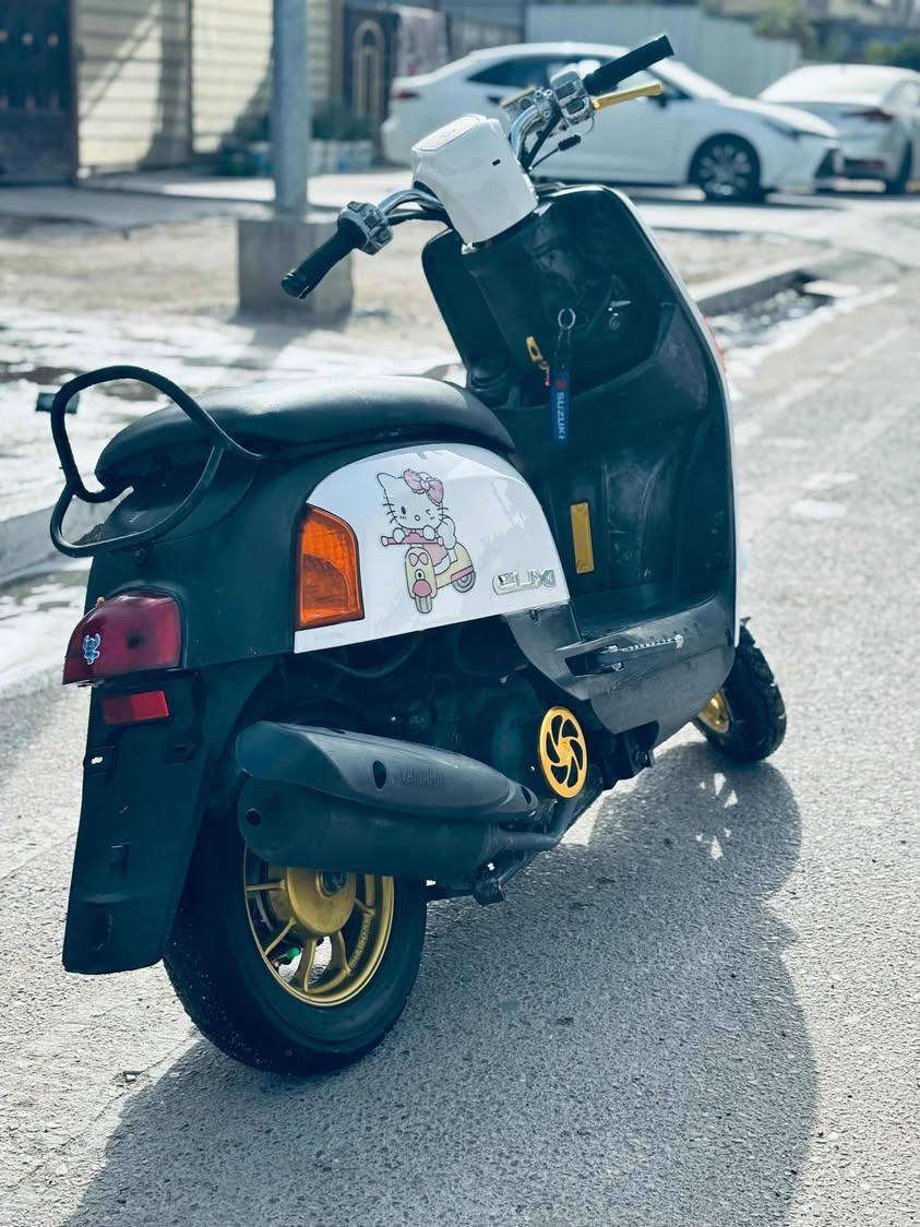 السلام عليكم
دراجه بوليس كابريتر دراجه خير من الله بيه تزويد خارجي كله ncyذهبي دراجه نضيفه مكينه خرسه كلجات رياضي امامي خلفي وياله مشيف ذهبي اشاير لايت بك لايت كهربائيات كله شغاله دراجه سلف هندر بكل وكت ماتصرف عليه ربع كبل لشارع 
السعر 625 وبيه مجال مكاني حي جهاد تواصل خاص او عل هاذا رقم***********
