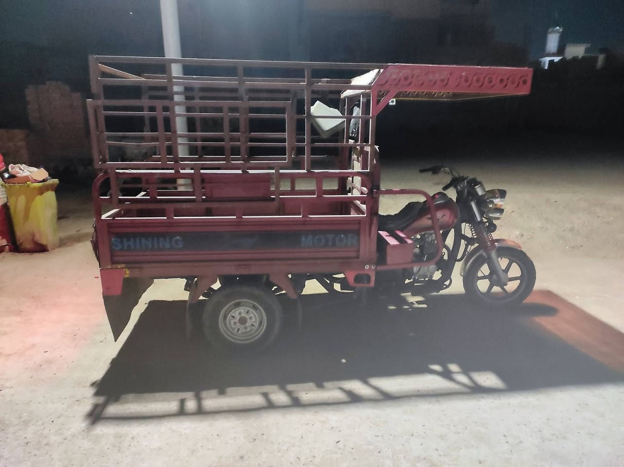 السلام عليكم ستوته للبيع موديل 21 مرقمه سنويه تحويل ثاني السعر مليونين و400 وبها مجال مكاني شهداء صقلاويه


**إذا كنت صاحب هذا الإعلان وتريد حذفه لأي سبب، رجاءا أرسل رسالة إلى الدعم الفني**