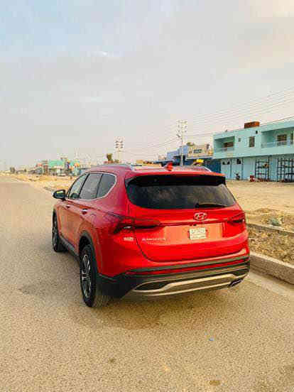 سلام عليكم 
للبيع سنتافي 2023
حادثه موضح بل صور  

بيه صبغ5 قطع  بدون ظربه يعني القطعه ممصبوغه كلها فقط جزء منها 
مواصفات 
كير دكم 
بصمه 
كشن سائق كهربائي 
شاشه كبير تدعم كار باي 
وبعد بيه هواي مواصفات 
مكانها الأنبار هيت 
سعرها 185وبيه مجال 
ماشيه 40mi
 مرقم انبار

الاستفسار *********** هيت
