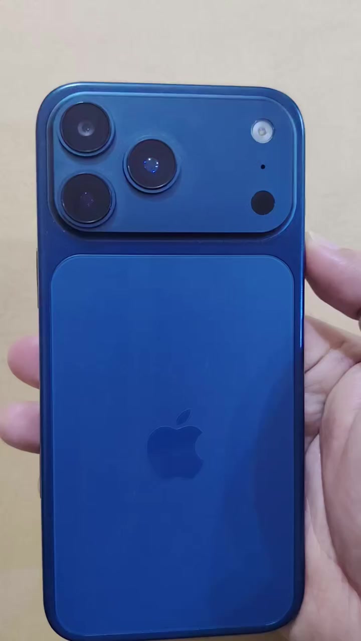 ايفون 17 برو ماكس أمريكي درجة ثانية ذاكرة 256 بطارية 100 جهاز لا يعلك ولا يكف مو مثل الصيني الي يعلك ويكف
جهاز كما موضح بالصور بعده جديد غير مستخدم فقط مفتوح من الكارتون والكارتون مالته والكيبل موجودات السعر 165 الف وبي مجال الشراي خاص ويدلل متوفر توصيل جميع محافظات العراق


**إذا كنت صاحب هذا الإعلان وتريد حذفه لأي سبب، رجاءا أرسل رسالة إلى الدعم الفني**