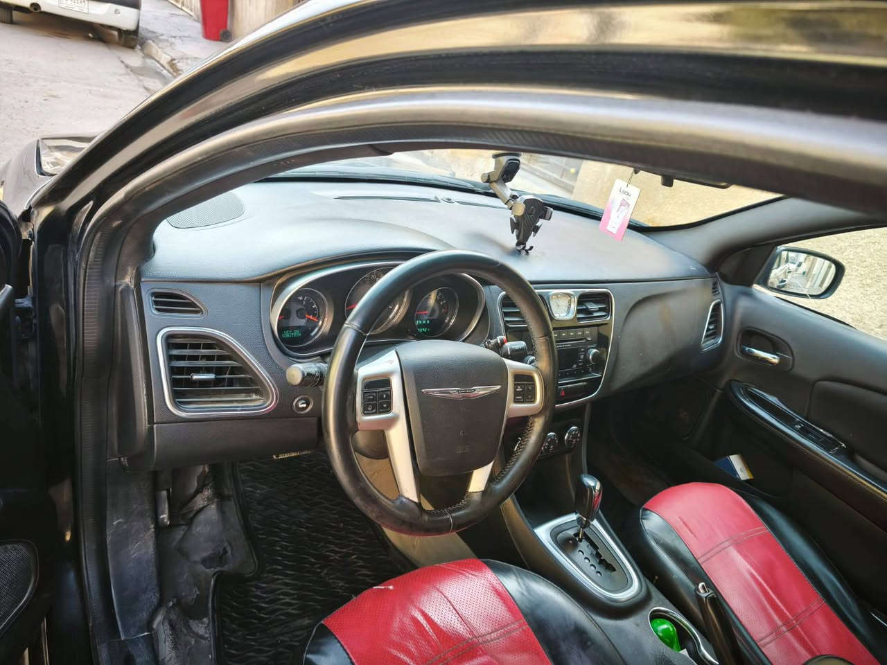 سيي 200موديل 14 6 سلندر اس مصبوغ احزام مكاني بل راسه مال المعلمين قرب جامع النقيب اني مكلف بل انشر هذا رقم صاحبها /0771227793 سيد احمد  سعرها 65بيها مجال اخوان تحياتي الكم


**إذا كنت صاحب هذا الإعلان وتريد حذفه لأي سبب، رجاءا أرسل رسالة إلى الدعم الفني**