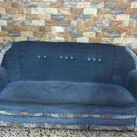 تخم للبيع 10 مقاعد  والسعر 200 وبي مجال بسيط  لشراي فقط رجاء الاتصال  ...