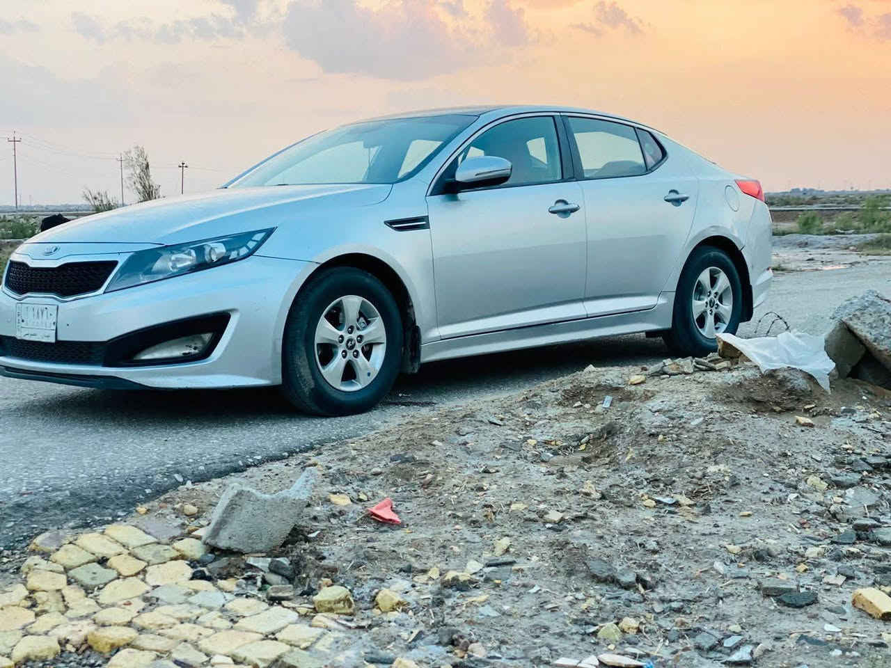 سلام عليكم سياره لبيع اوبتيما ١٣ كوري كفاله سياره من تبديل صبغ سياره جديده معنه كلمه خط واحد سياره بسمي سياره مكاني ميسان  شراي ينتصل ***********
