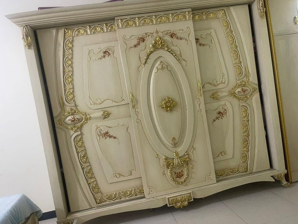 غرفة نوم مصرية  مستعملة بسعر مناسب
للتواصل ***********
