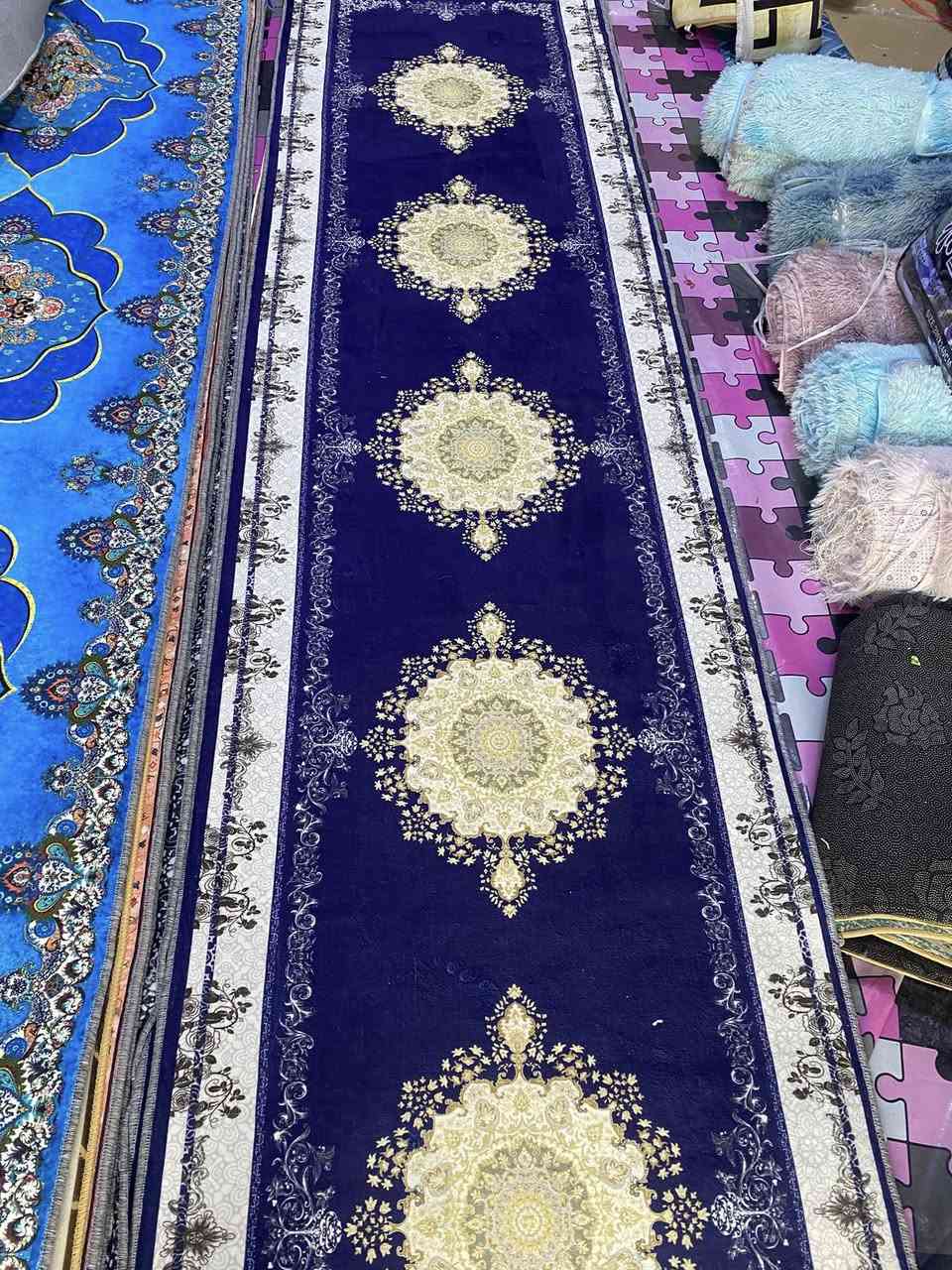 اسعار جمله. ثري دي مخلوط بكلاودي مدات 5 امتار الظهر كابوي العرض 90.  
العنوان كوت. الانوار. 
شارع السوك او المنطقه
مجاور مطعم صدام ابو الكباب
ت ***********
