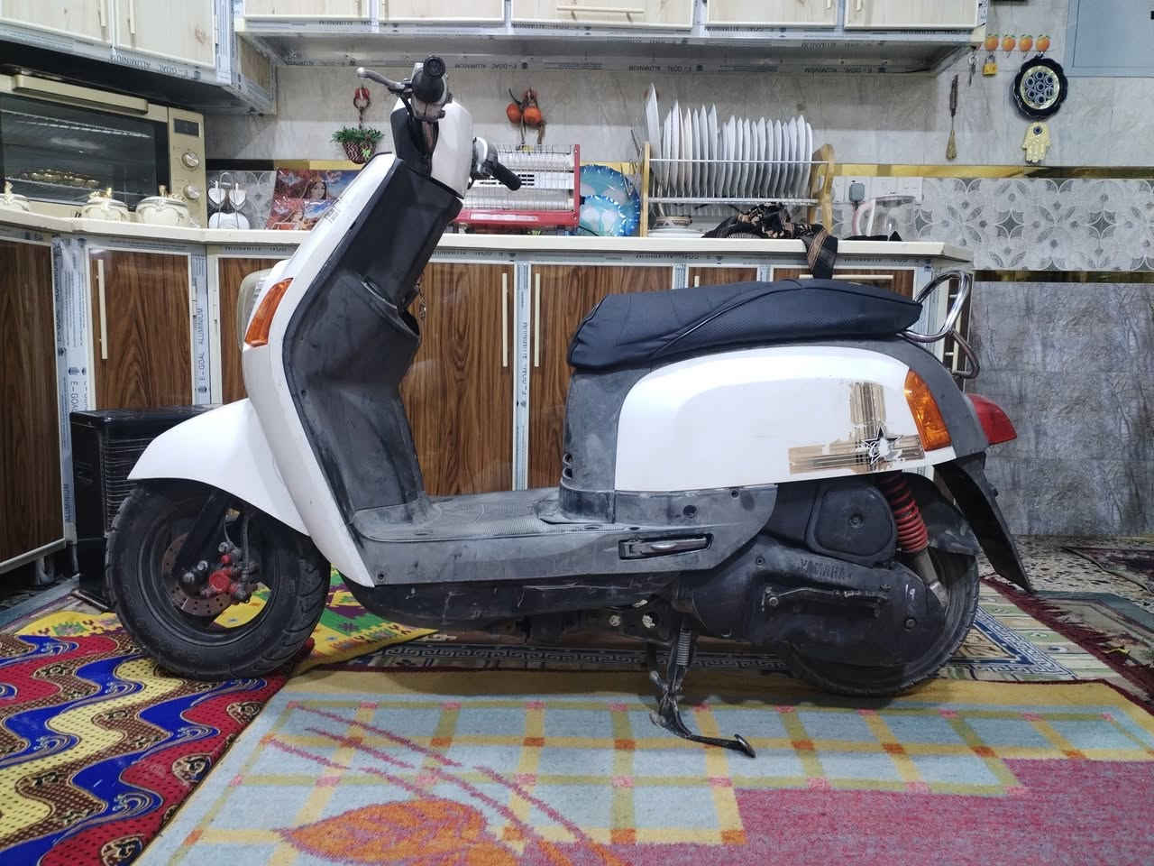 بوليسي لون ابيض مكينه مامفتوحه تسعه واربعين جيب مصلح وافحص كهربائيات كله شغاله مكاني كربلاء حي السلام سعر ٦٥٠ وبيه مجال قليل ***********
