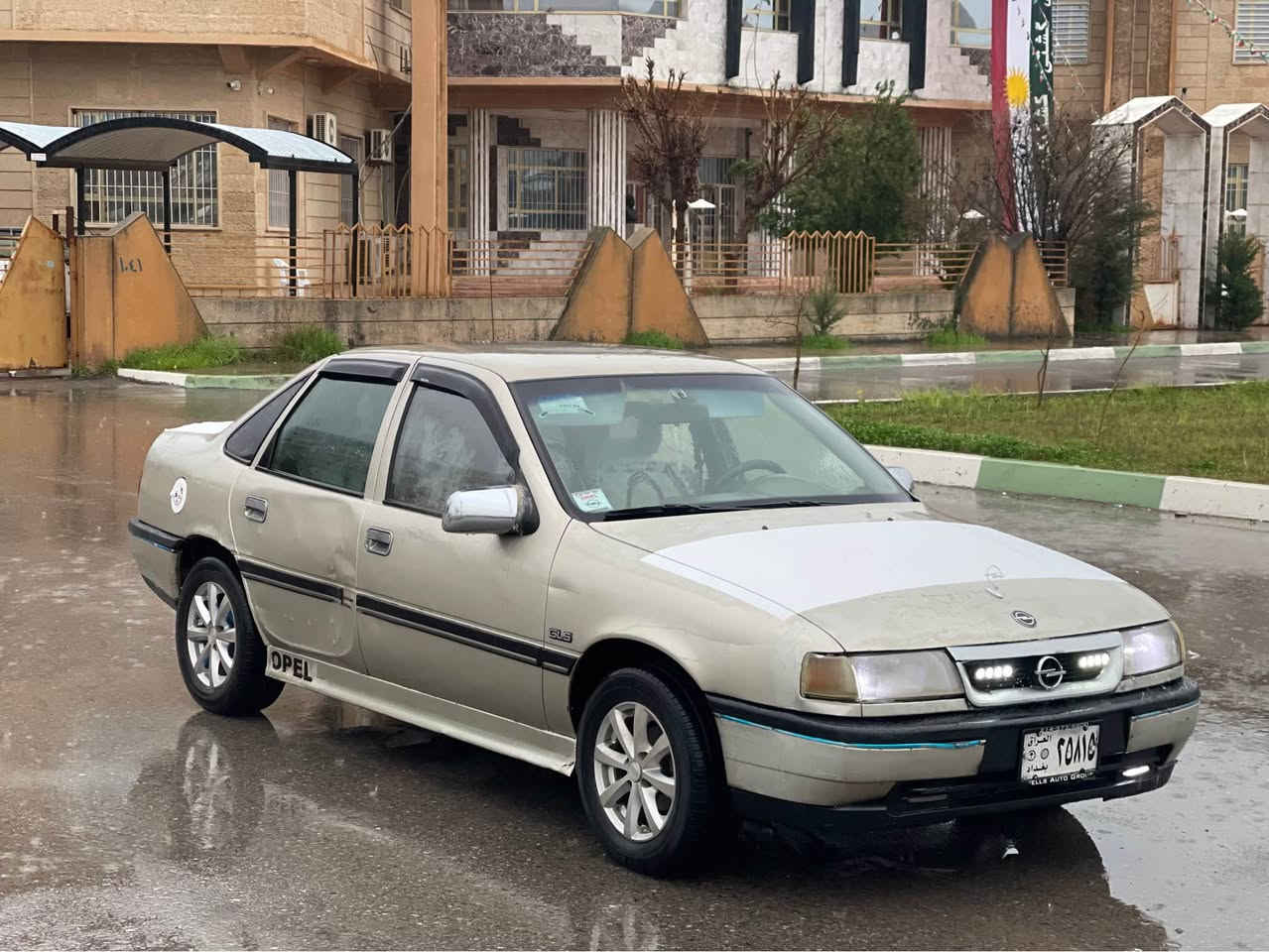 بەناوی خوای گەورە و میهرەبان 
تایبەت بۆ بەهار و سەفرە شتی مەزبووت 

ئۆپڵ ١٩٩٢. ئاڕم پلاستیک سلێمانی   مەکینە ١٦ قایش پان 

یەک ٢٥٠ دیناری مەسروفی تێدا نیە 
ئاڕمەکەی تا ٢٠٢٤ نووێ کراوەتەوە هەتا غرامەشی تێدا نیە تەنها ئەسڵەکەی بزر بووە ئیتنساخی لەگەڵە بەشەرتی هەموو شت 

ئاڕم بەشەرتی ئەوەلیات زۆر مەزبووت و بێ کێشەیە 

گێڕ مەکینە تەقە و ڕەقە کارەبای موس بڕاوە بەشەرت 

دەحامی بۆ دەحامی بەشەرت و بە زەمان 
نووکە دەرزی دەحمی نیە 
 
قفڵ مەرکەزی 
سوکان پاوەرێکی زۆر خۆش 
کامل گێچەکانی ئیش دەکا 
هەتا بڵێی گەرمیەکی خۆشی لەسەرە 
سویچی بیلادی لەگەڵە 
لایت و فولی و چواری زۆر مەبزووتی لەسەرن 

٤ تایەی تازە و ویلی نوێ 

لەخزمەتان دام سەیارەکە هەتا بڵێی مەزبووت و جوان و بێ کێشەیە 

شوێنم ڕانیەیە قفڵ قفڵی ١٧$ گەڵایە بۆ پەیوەندی کردن

***********
***********
Viber wats app رانية, السليمانية
