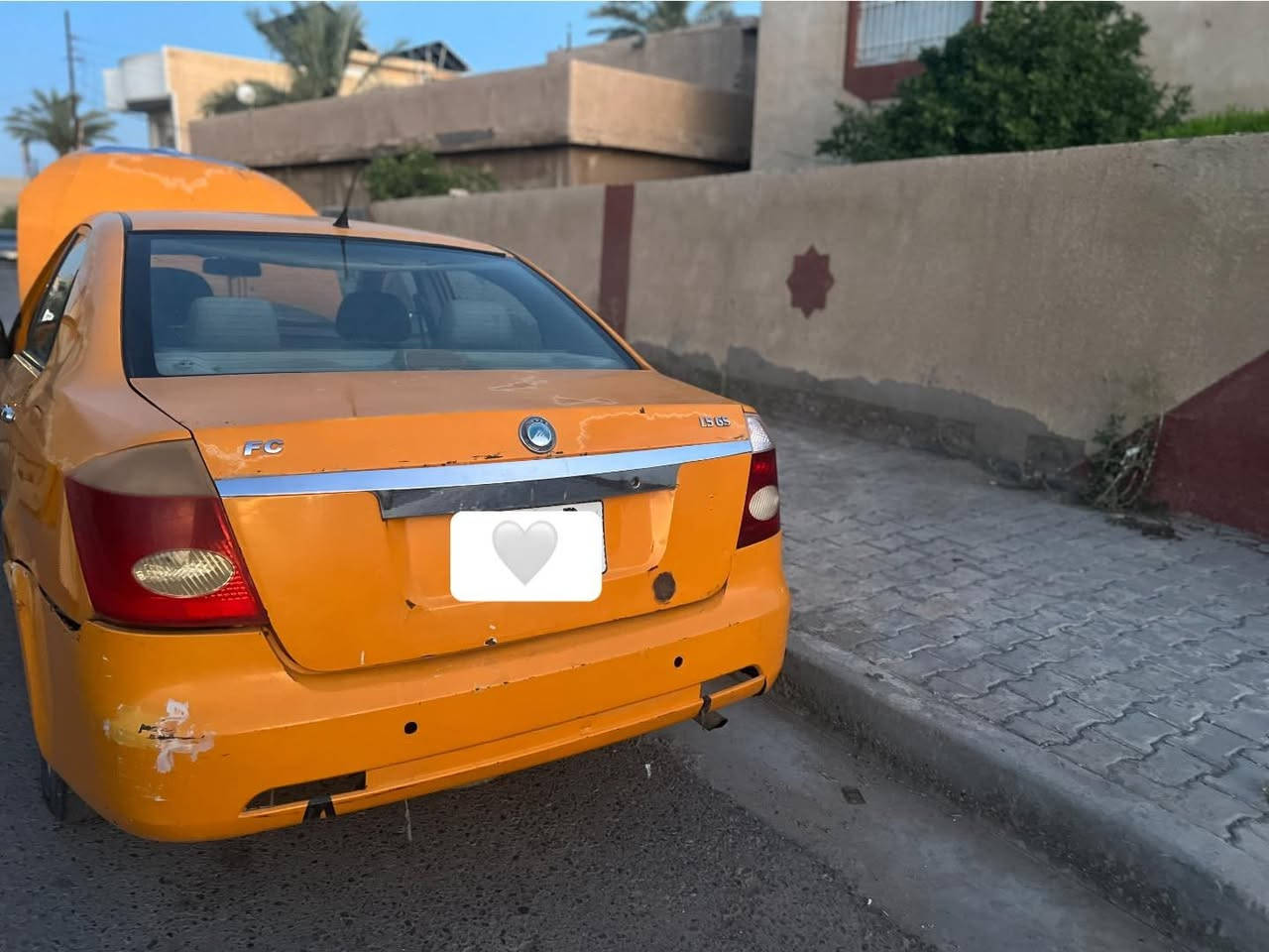 السلام عليكم
جيلي إف سي 2011 
كير مكينة كورلة 
سعر 35$ وبيها مجال 
تفاصيل موضحه بصور + استفسار خاص 
***********
