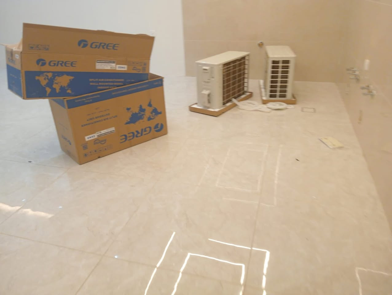 :

السلام عليكم
تم بحمد الله إنجاز عمل اليوم،
نصب سبالت في منطقة الدورة.
نسأل الله التوفيق والرزق الحلال للجميع

ابو علي ***********
***********
