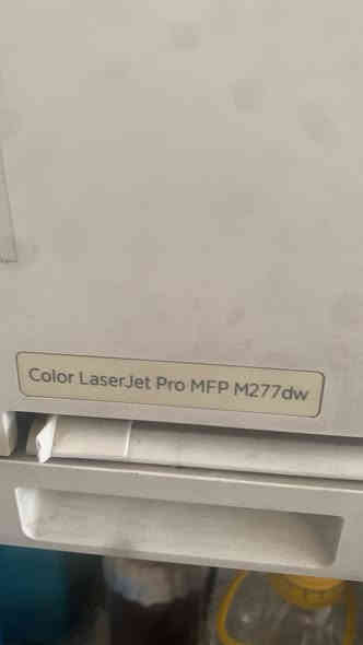 طابعه اج بي ليزريه ملون 22نسخه بالدقيقه ناقصها بس كاترج  للستفسار اتصل ***********
