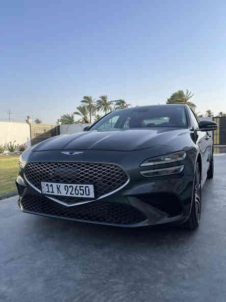 ⚜️للبيع جينيسز G70 موديل 2023⚜️
المواصفات : 

⚜️گشنات كهرباء جلد 
⚜️ تبريد قطعتين 
⚜️اشارة ترحيب 
⚜️تشغيل عن بعد 
⚜️اوتو هولد 
⚜️اوضاع القياده 5 سبورت - سبورت بلاس - أيكو - سمارت - مخصص )
⚜️نقاط عمياء 
⚜️تحكم  مع شفتات 
⚜️مُحرك السياره  أربعة سلندر : 2.0 AWD تيربو گير 8 سرعات - 252 حصان
⚜️نظام تحذير مغادرة المسار. 
⚜️نظام المساعدة في الحفاظ على المسار. 
⚜️نظام المساعدة في تجنب الاصطدام الأمامي. رادار 
⚜️نظام تثبيت السرعة التكيفي. 
⚜️زجاج عازل صوت وحراره 
⚜️شاشه 12.3 بوصة  
⚜️فور ويل إطار السياره ١٩ 
 🔺الضرر : بنيد فقط وگصيته من امريكا مطابق للكود واللون يعني بسونار يطلع فتح بنيد فقط والباقي كفاله 
  
🔹السعر 220
🔹للأستفسار : ***********
