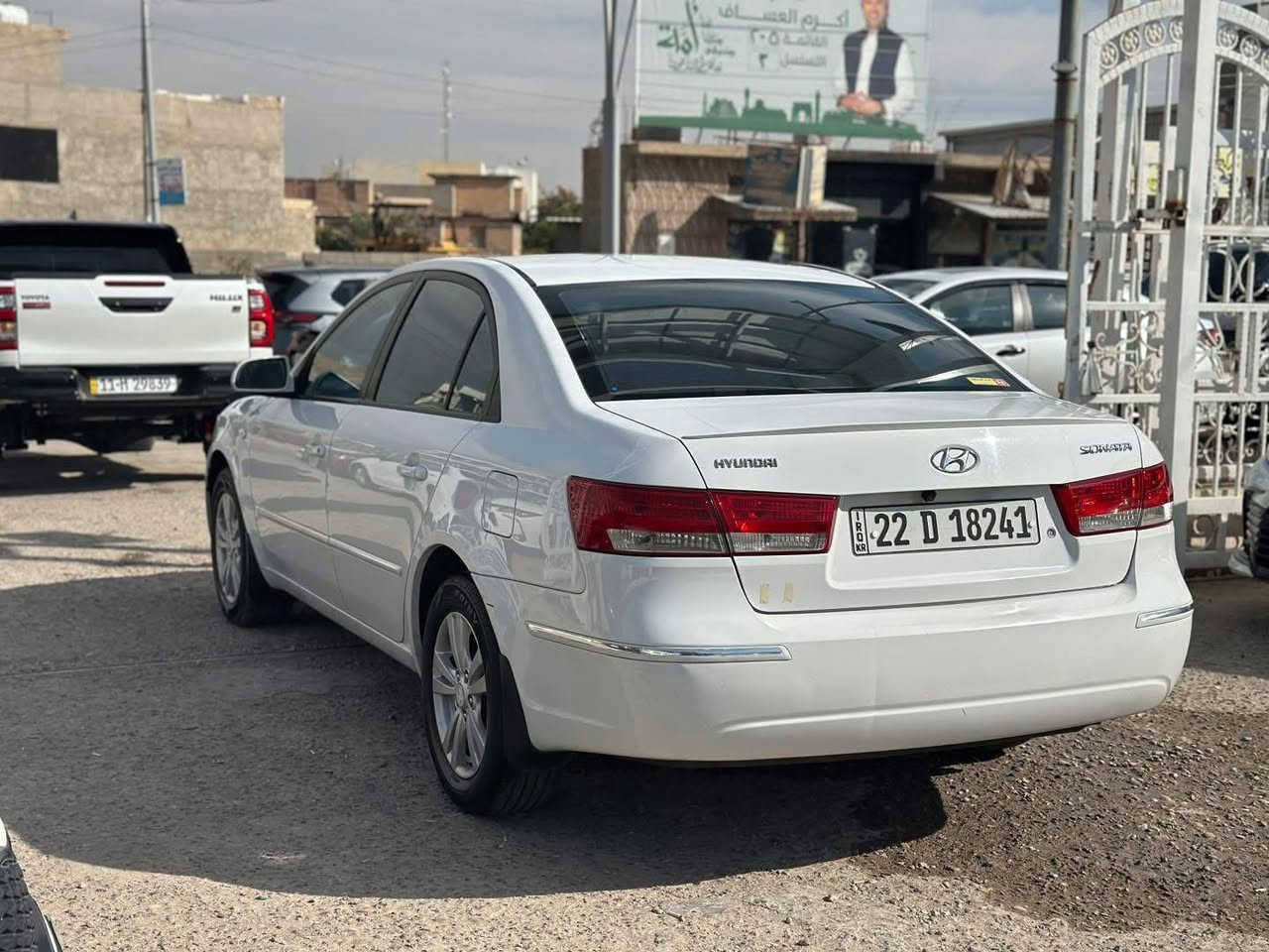 سوناتا ٢٠٠٩ خليجي جديده شحم واقع احلا من صور
مكفوله من صبغ فقط دعاميه صبغ 
 مكينه مكفوله من  والصوت والتنقيص والبخار كير مكفول حداديه وتبريد وتدفئة وتخم تاير مكفولات السياره   داخل عسلي والسياره  بدون دواخل السياره رقم  اربيل الدولي  
بدون نقص برغي
الرمادي مركز المدينه 
***********
السعر ١٤٢ وبيه مجال بسيط
