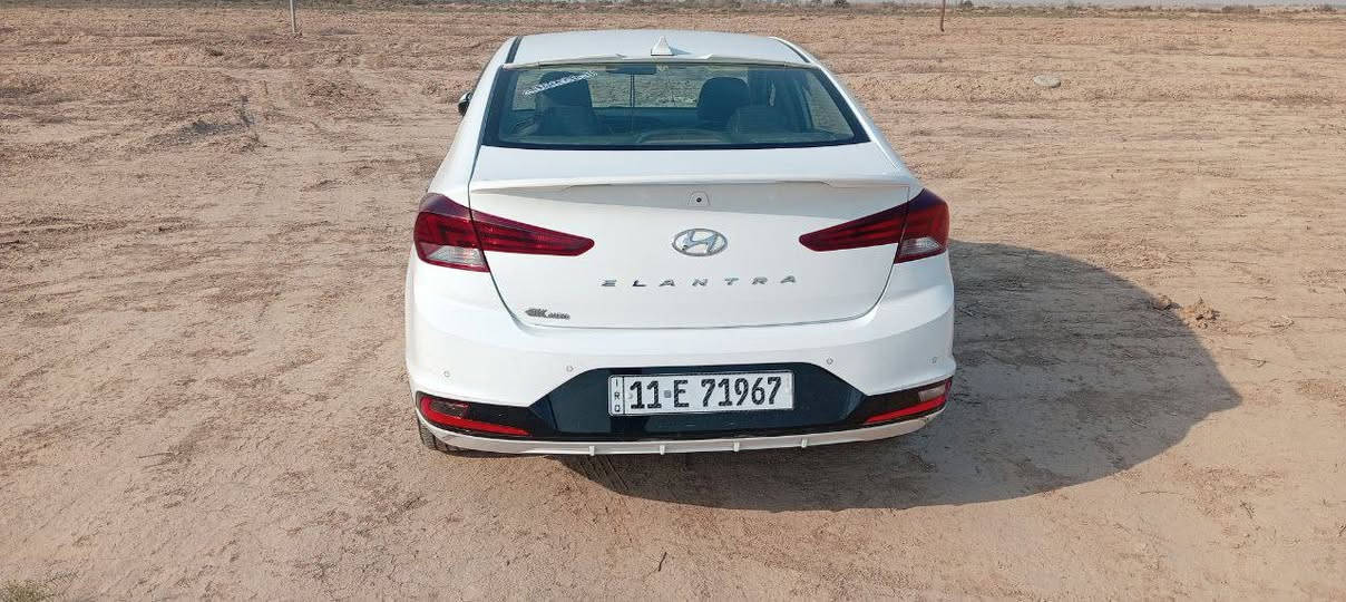 السلام عليكم هونداي النترا موديل 2020 خليجي فول مواصفات فتحه سقف بصمه تشغيل ترحيب سياره كامله مناقصه اي شي للاستفسار الاتصال على الرقم ***********
