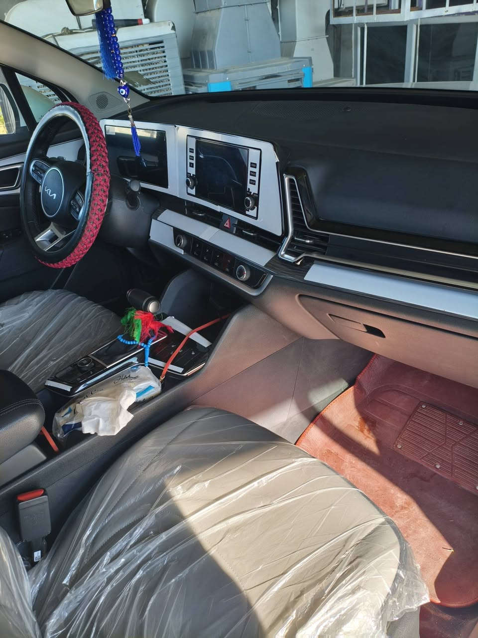 السلام عليكم ورحمه الله وبركاته للبيع سياره
كفاله عامه
سبورتج 25 خليجي ماشيه 5000 الدولية
 المواصفات ••••
فول مواصفات عدا البنوراما والجلد
ام دوشمه ارضيه والكراسي
✅تشغيل بصمة 
✅ تشغيل عن بعد
✅كراسي كهرباء
✅جنطة كهرباء
✅تدفئة بالكراسي 
✅تدفئة بالستيرن 
✅سايدبريك دكمة 
✅شفتات كير سبورت بالستيرن
✅محرك سعة 2000 سي سي
✅شاشة تعمل بنظام بلي كار نفيكيشن  
✅ويل حجم 19
✅الشباك الامامي بلاك بيانو 
✅حساسات امامي خلفي 
✅كامرة دوارة
✅اوتو هولد 
✅درايف مود
✅مانع انحدار
✅مانع انزلاق
✅ تحكمات الستيرن جهتين
✅ شفتات كير بالستيرن  
✅شحن وايرليس 
✅المري الجانبية طي وفتح كهرباء 
✅مع اشارة جانبية بالمراة
✅لايت زنون عالي ناصي 
✅لد ليزري امامي نهاري
✅بك لايت لد 
🟢 ضمان الدولية 5 سنوات 
🟢 اول تبديله دهن بعد ثلاثه تبديله دهن على الشركه 
السعر (247)$ وبيهه مجال قليل 
مكاني بغداد ابو غريب وهاذا رقمي
***********
