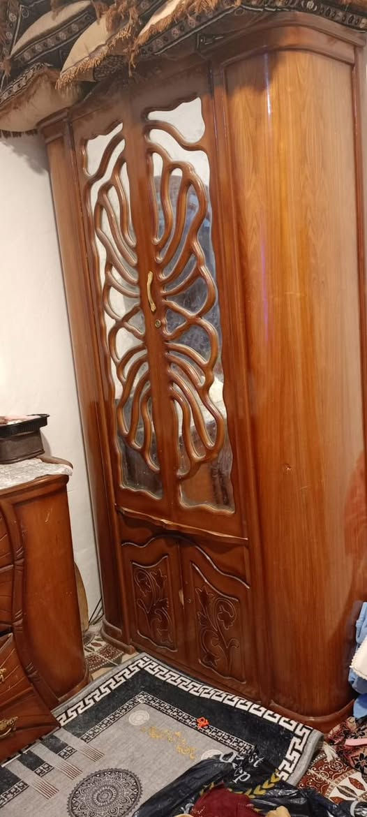 غرفه نوم تسكام عراقي اي نقص مابيها بيع مستعجل تواصل ***********نقل وشد موجود
