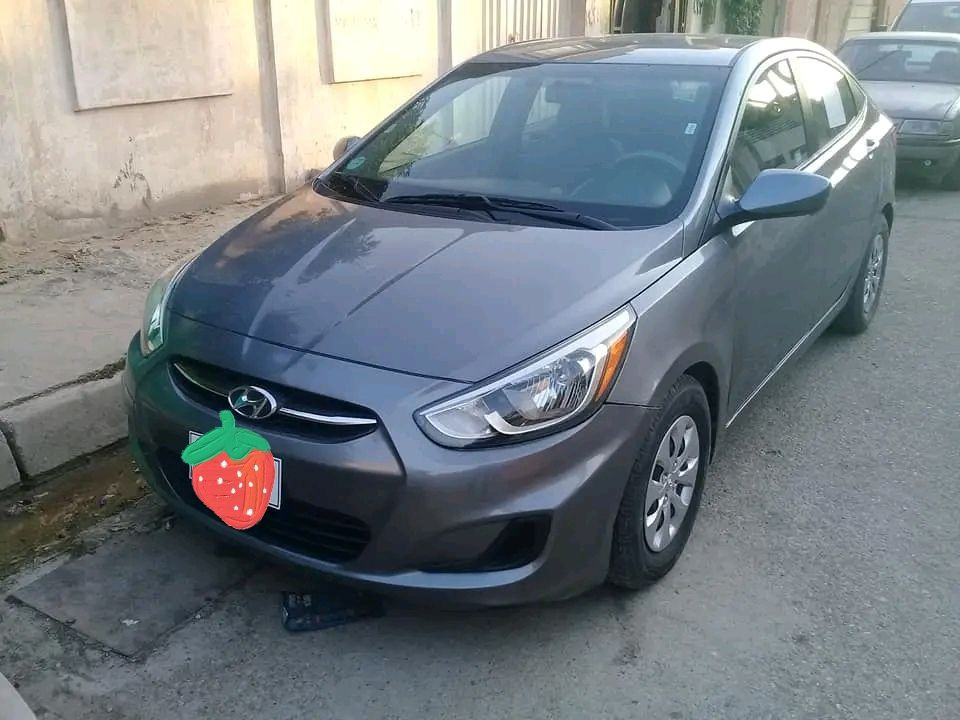 اكسنت ٢٠١٧ ضرر بيها بالباب بارد فقط موضح بالصورة ماشية ١٤٨ الف ميل رقم نينوى الماني بسمنا السعر ١١٠ للتواصل على الرقم 
***********
