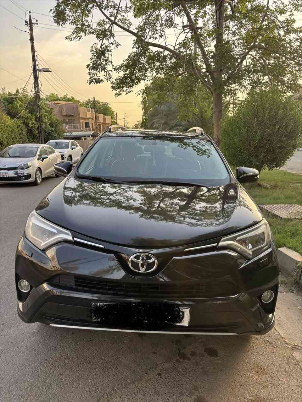 تويوتا راف فور 2018 
خليجي
السليمانية الرقم الجديد سنوية جديده
عداد المسافة 134 km قابل للزيادة 
باب السايق تبديل
الجنطة الخلفية بيها بارد
الموصفات
فتحة سقف 
مقاعد جلد 
شاشة+ كامرا
مقعد امامي كهرباء 
بصمة
تشغيل عن بعد
مثبت سرعه 
4*4
نظام منحدرات
جنطة كهرباء 
ويل 18
مصابيح امامية زينون
حساس امامي خلفي 
مري شفط مع اشارات
زراك لايت امامي
السعر 18،500$ بيها مجال 
الاستفسار الاتصال ***********
