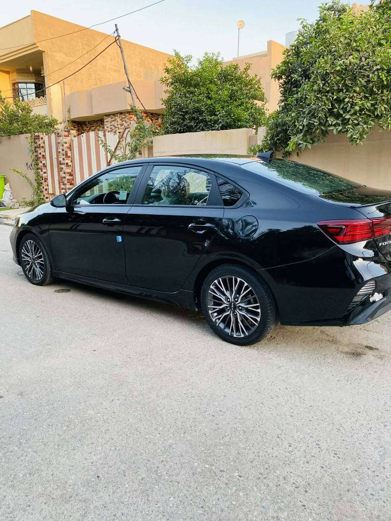 فورتي جيتي لاين 2023
السيارة مرقمة دهوك 
مكان السيارة -موصل 
الضرر صبغ هلال الجاملغ الامامي الايمن  +صبغ اسفل رقم الصندوق 
السيارة بدون ضرر داخلي بدون ايرباك  بجم كبس
للاستفسار ***********
(مكلف بل نشر)
