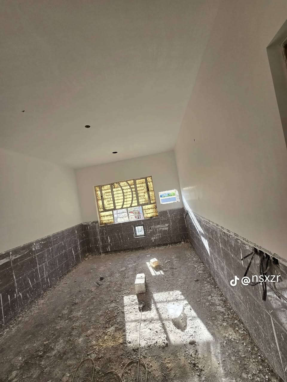 كادر عمل شغل درجه اولى لبخ جص وبورك وسمنت شرط شغل هندسي اليريد يشتغل يتصل ويدلل ***********
