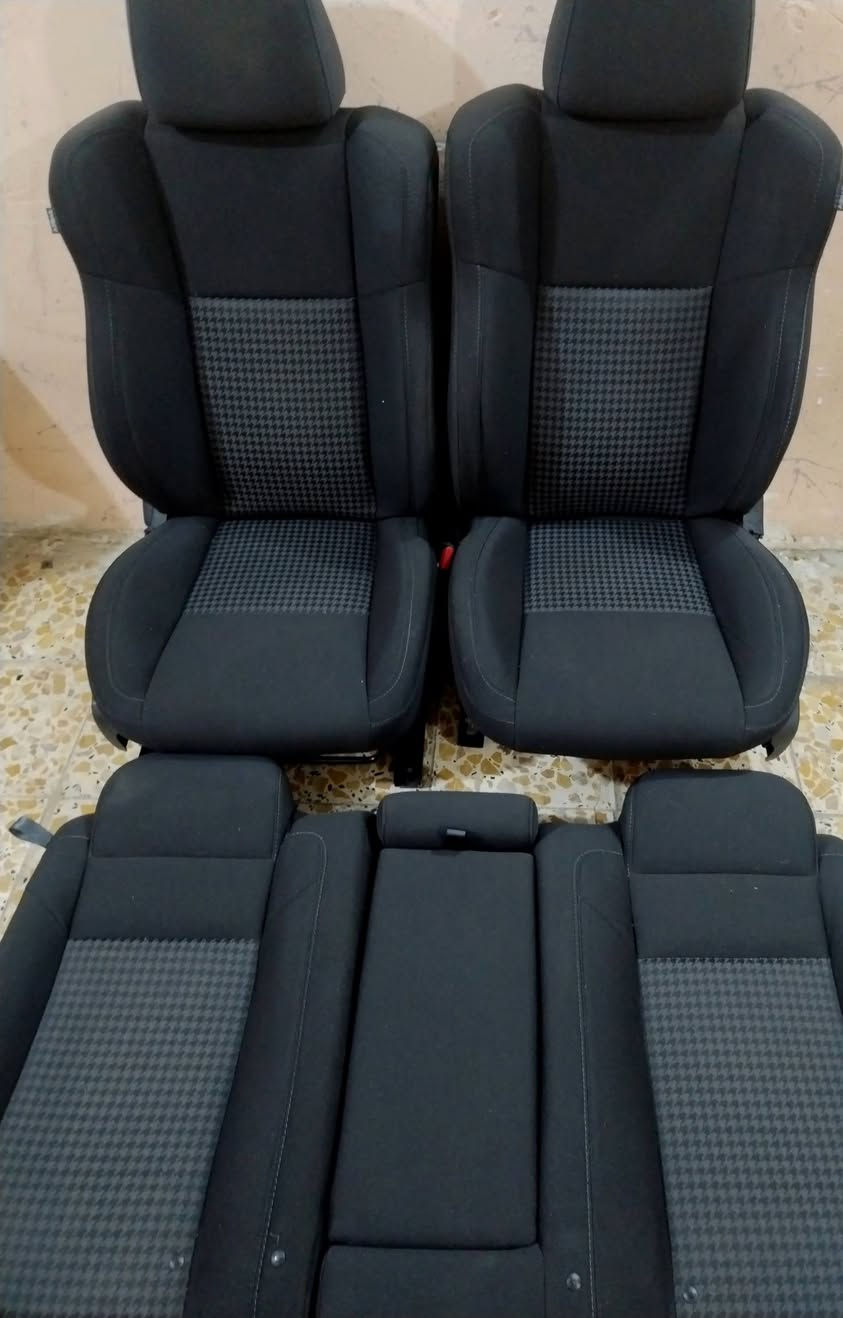 غرفة جارجر مخمل دبل حضن
ترهم من موديل11 لحد 23

سعر 750وبيه مجال

***********
