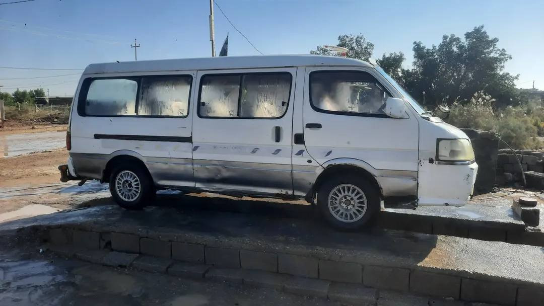 بولارسن طويله مكينه ونجي مجاول الخلل بس المكينه تخربط الكشر نضيف 50 وبيها مجال حق  الجيه ***********
