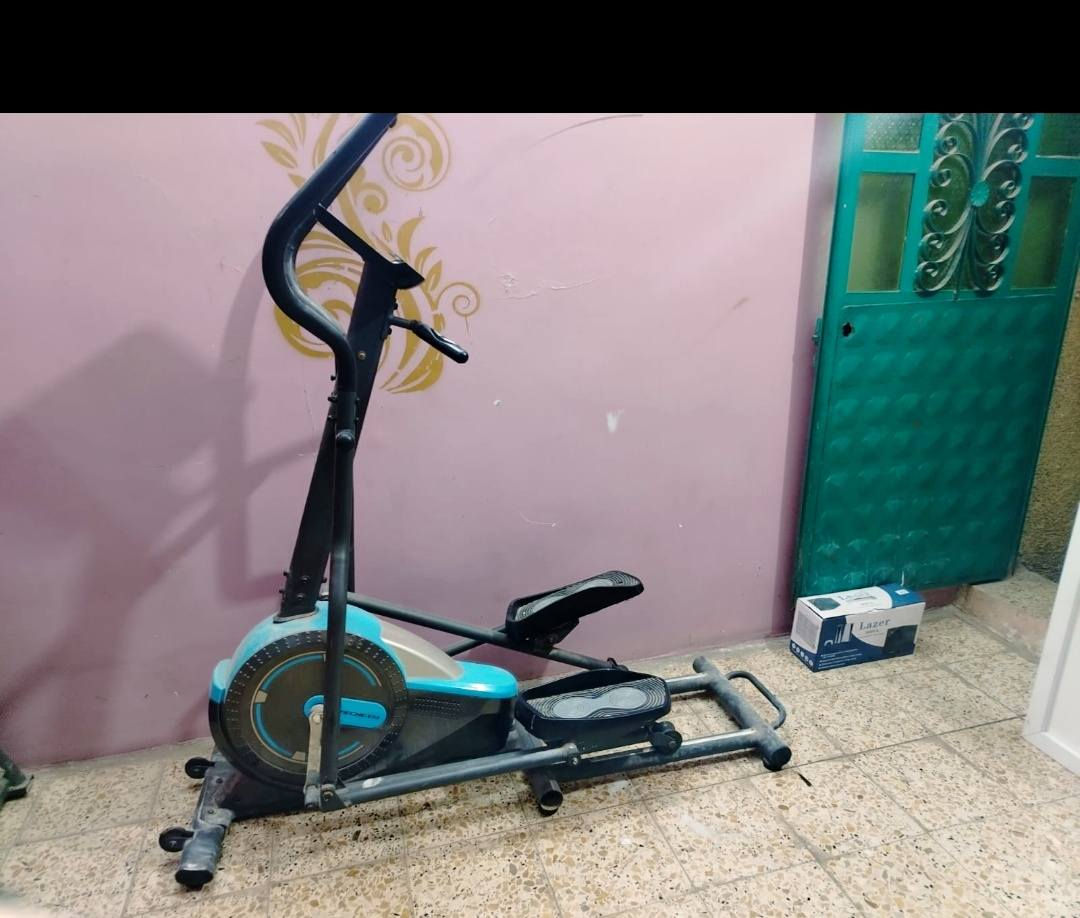 جهاز للبيع استخدام قليل السعر 100 اتصال ***********
